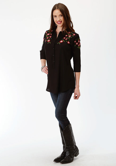 Roper Womens Black Rayon/Nylon Floral Challis S/S Shirt