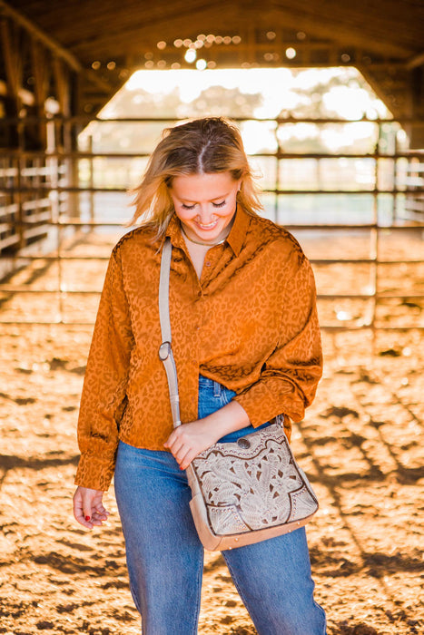 American West Womens Hill Country Inlay Eagle Sand Leather Crossbody Bag